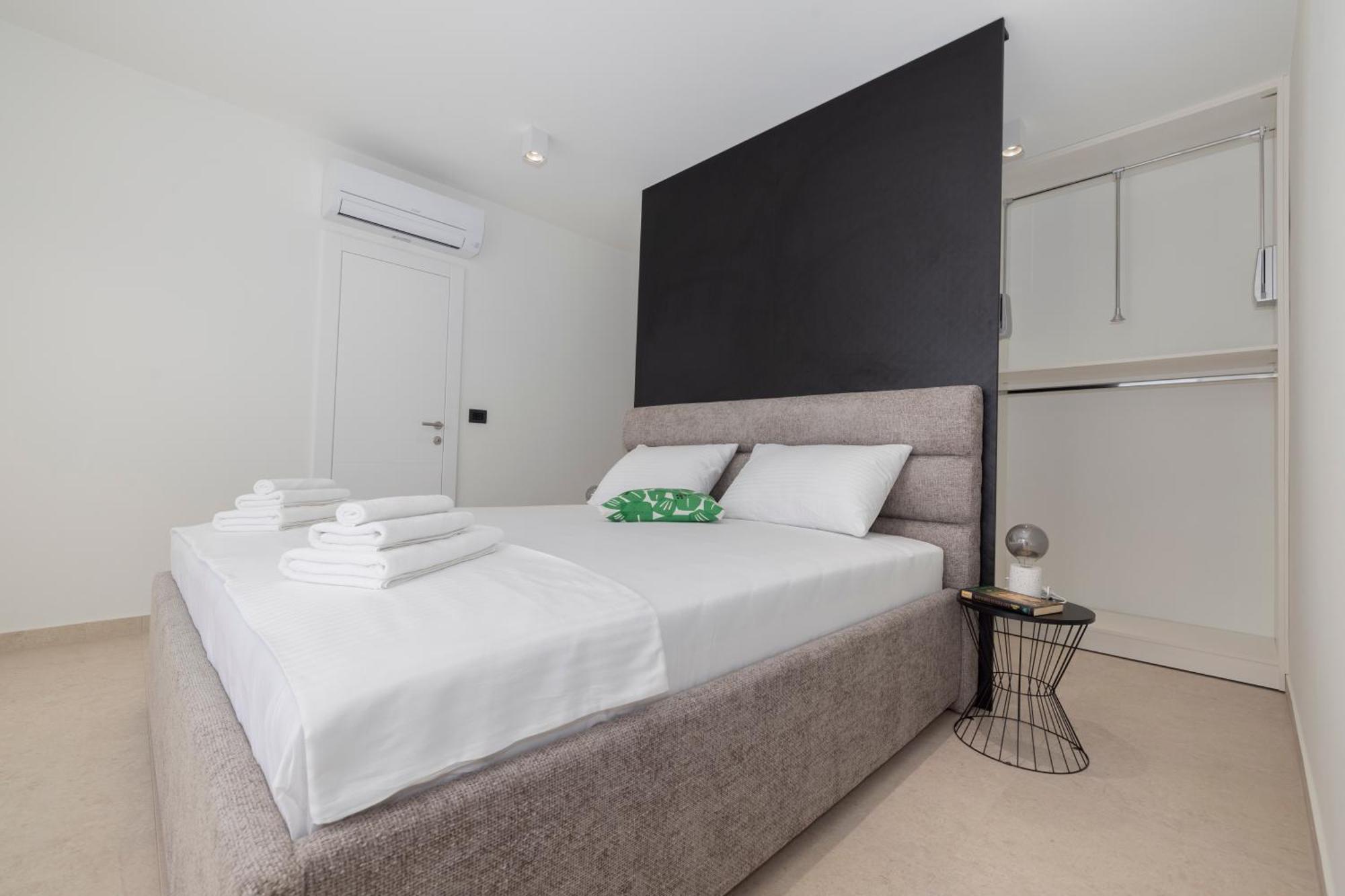 Silva Maris Apartments Makarska Dış mekan fotoğraf